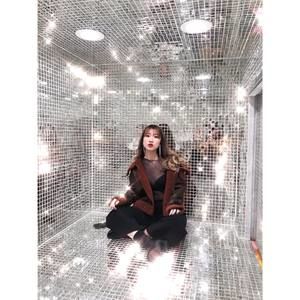 Meet your Posher, Khin pan